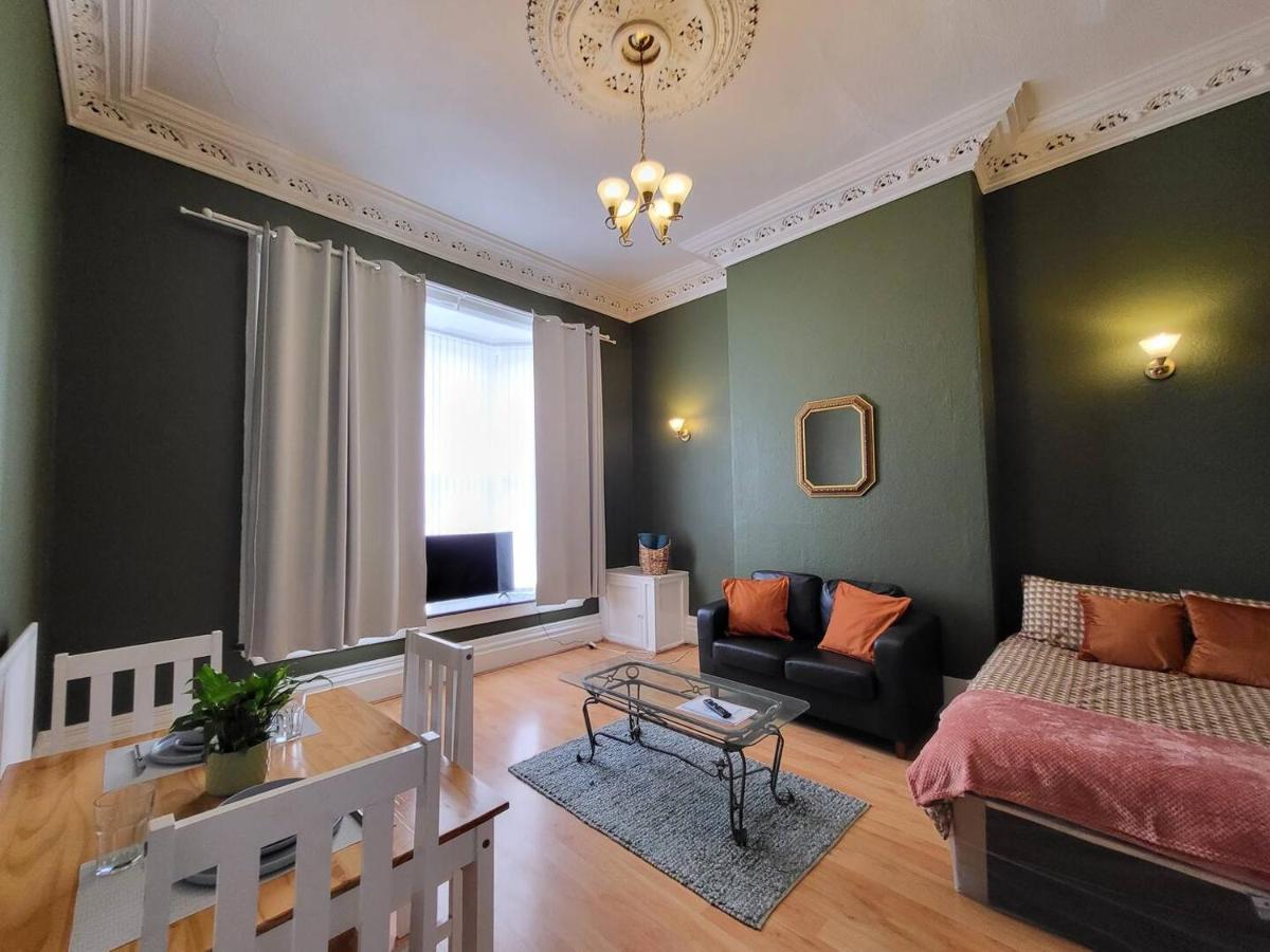 Large Digbeth Double Room Shared Bathroom Birmingham Exteriör bild