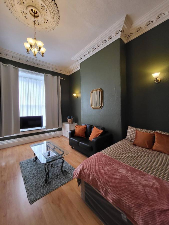Large Digbeth Double Room Shared Bathroom Birmingham Exteriör bild