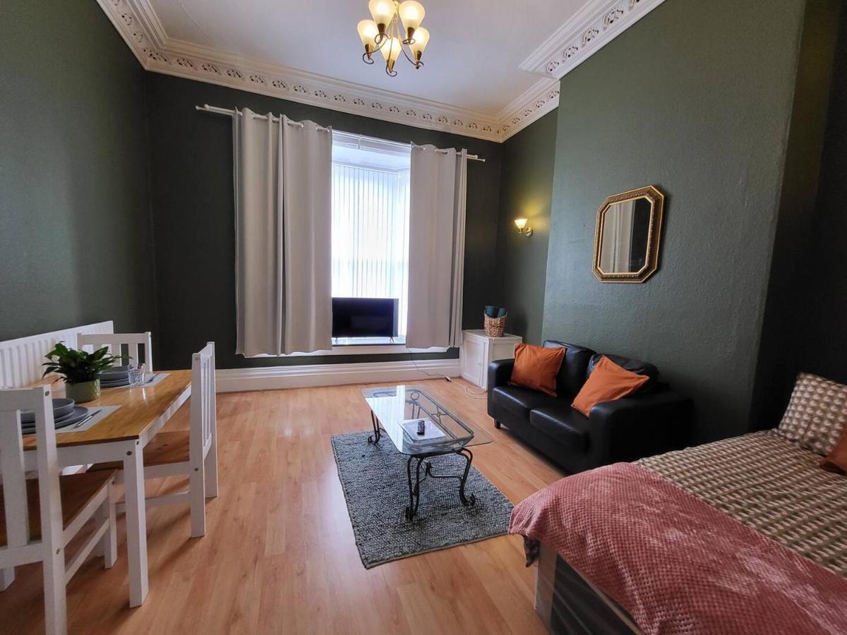 Large Digbeth Double Room Shared Bathroom Birmingham Exteriör bild