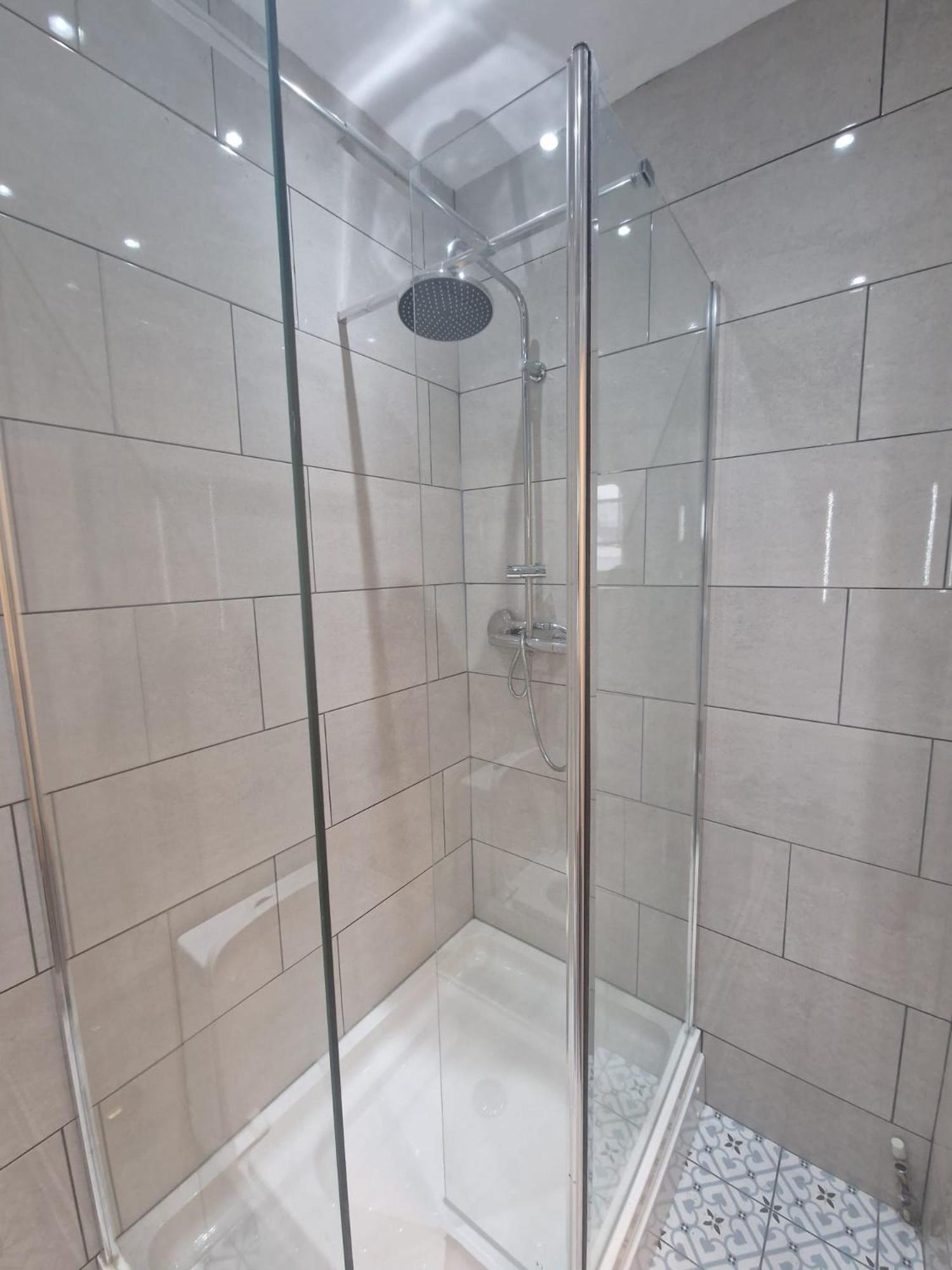 Large Digbeth Double Room Shared Bathroom Birmingham Exteriör bild